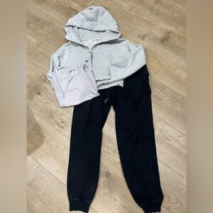Lululemon Cropped hoodie, pants and shirt size 4